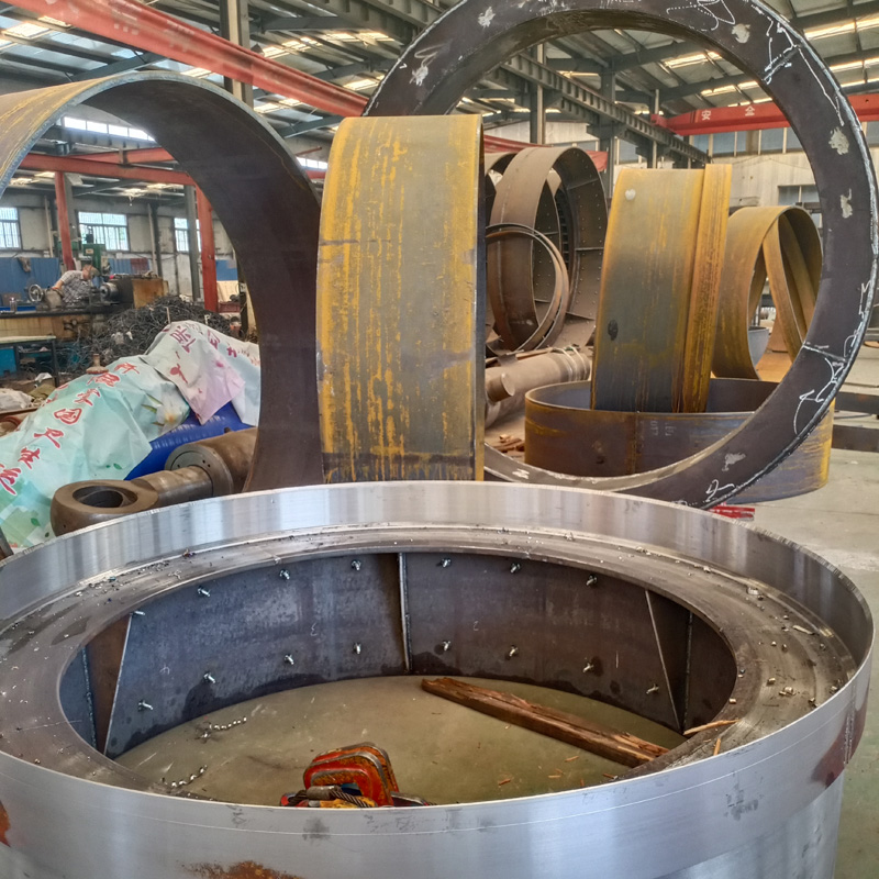 帶浙江客戶參觀中繼間廠家的生產(chǎn)車間  掘順機(jī)械盡顯過(guò)硬品質(zhì)